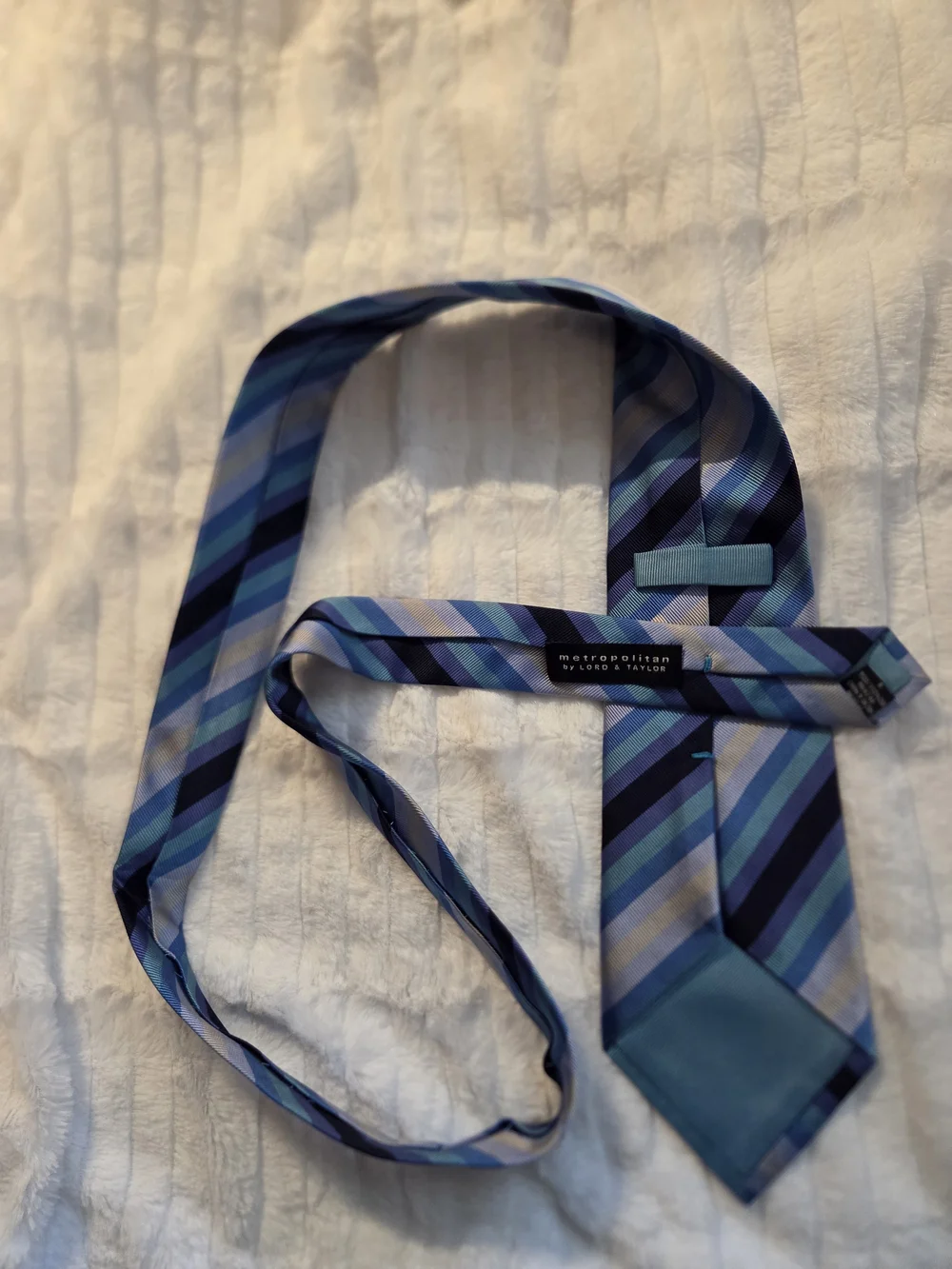 100 % Silk Men's Blue Striped Silk Tie - Stylish Blue Multi-Stripe